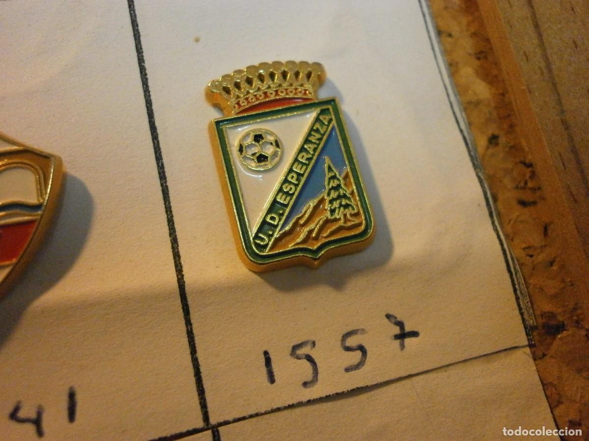 Sammelleidenschaft Sport: pin equipo de futbol esperanza 1557