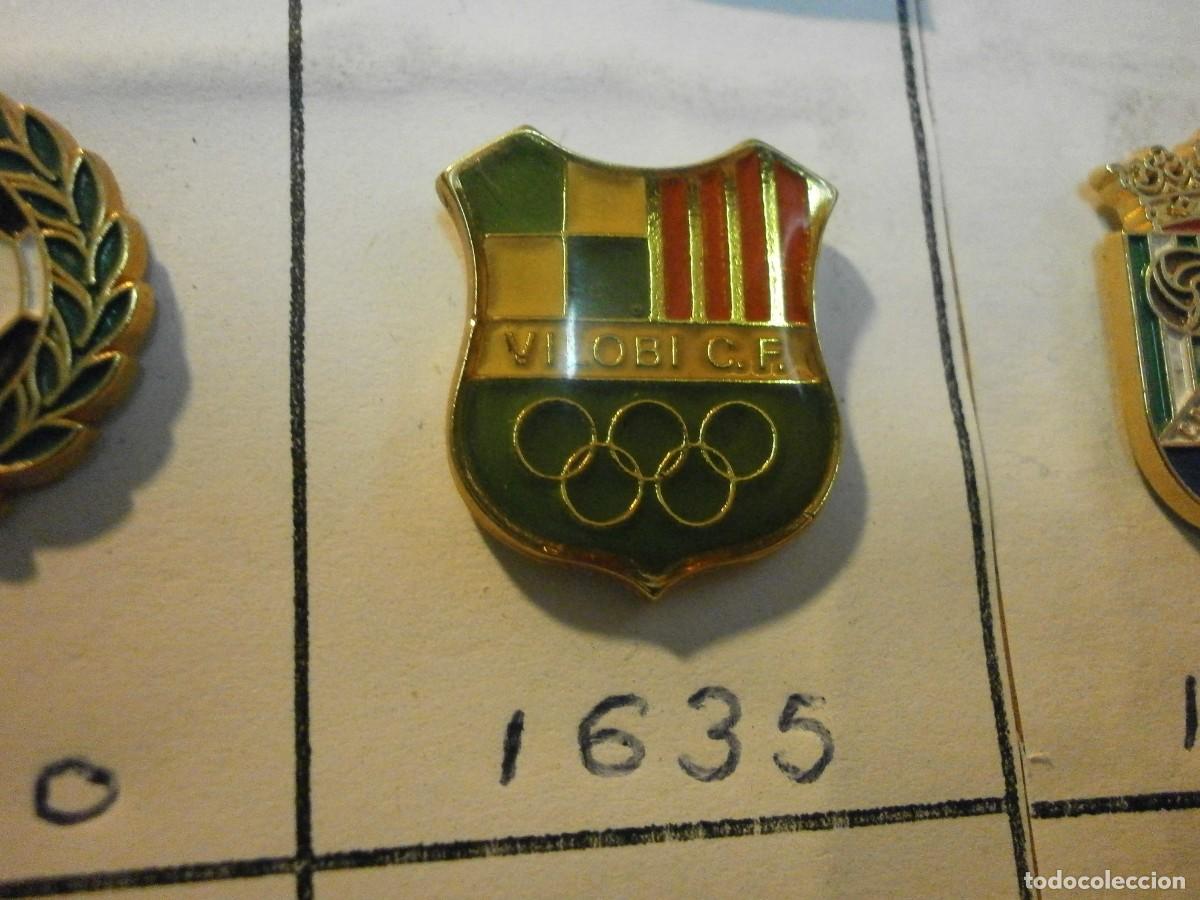 Collectionnisme sportif: pin equipo de futbol vilobi 1635