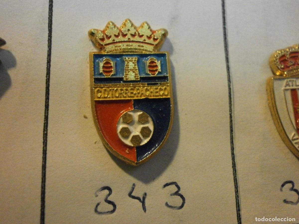 Collectionnisme sportif: pin equipo de futbol torrepacheco 343
