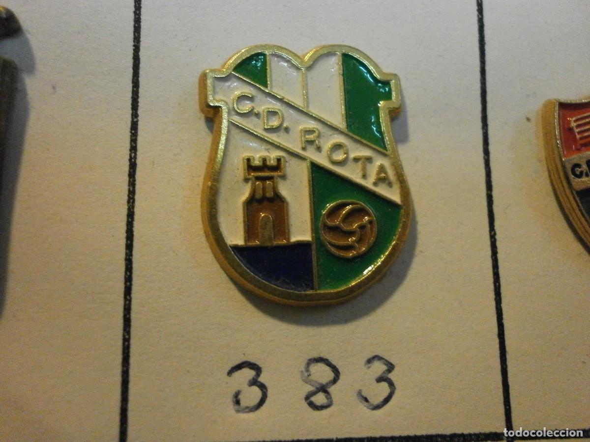 Collectionnisme sportif: pin equipo de futbol rota 383