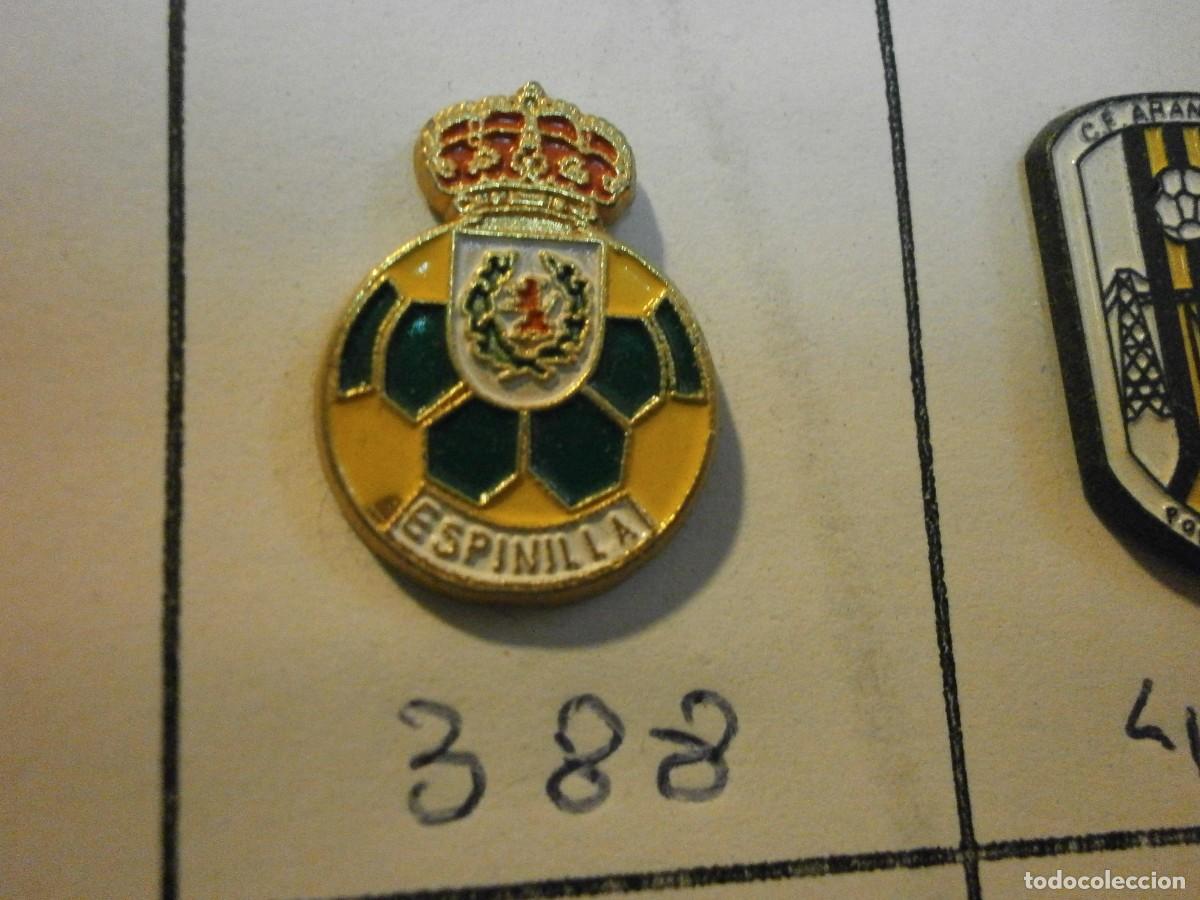 Sammelleidenschaft Sport: pin equipo de futbol espinilla 388
