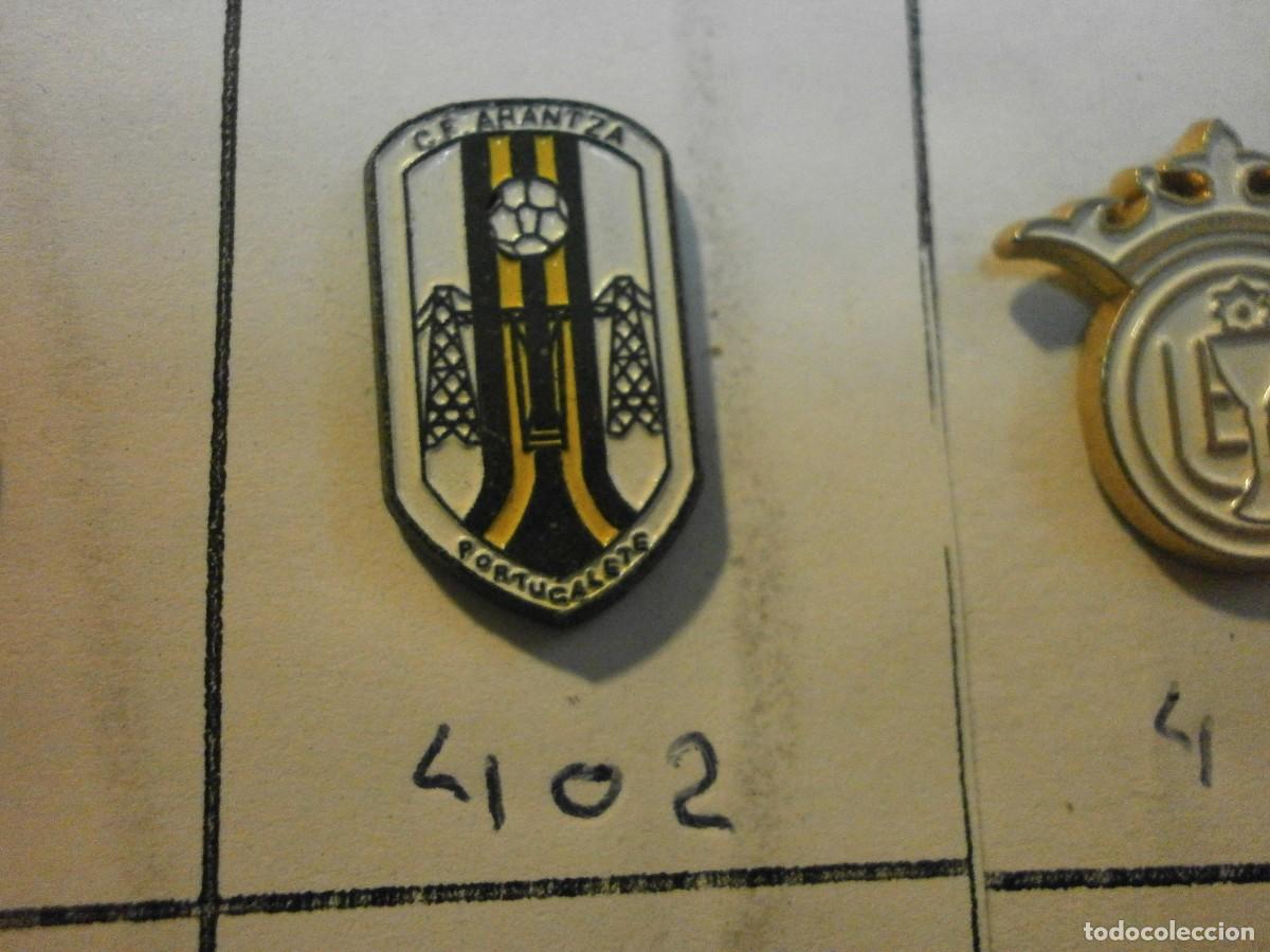 Collectionnisme sportif: pin equipo de futbol arantza portugalete 402
