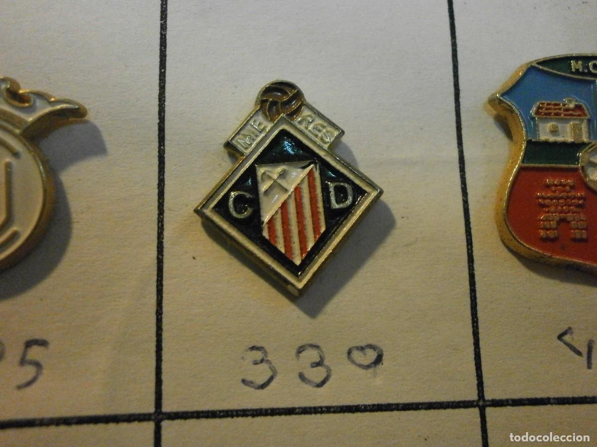Collectionnisme sportif: pin equipo de futbol mieres 330