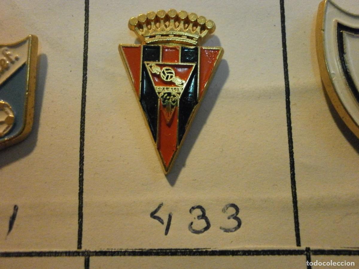 Sammelleidenschaft Sport: pin equipo de futbol 433