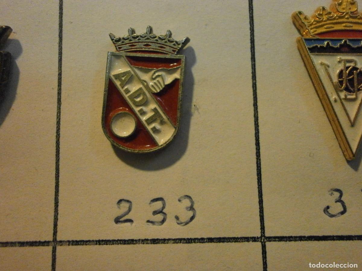 Sammelleidenschaft Sport: pin equipo de futbol a.d.t 233