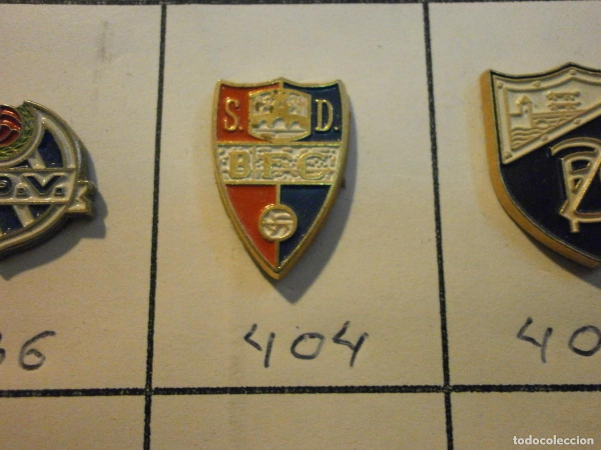 Coleccionismo deportivo: pin equipo de futbol bfc 404