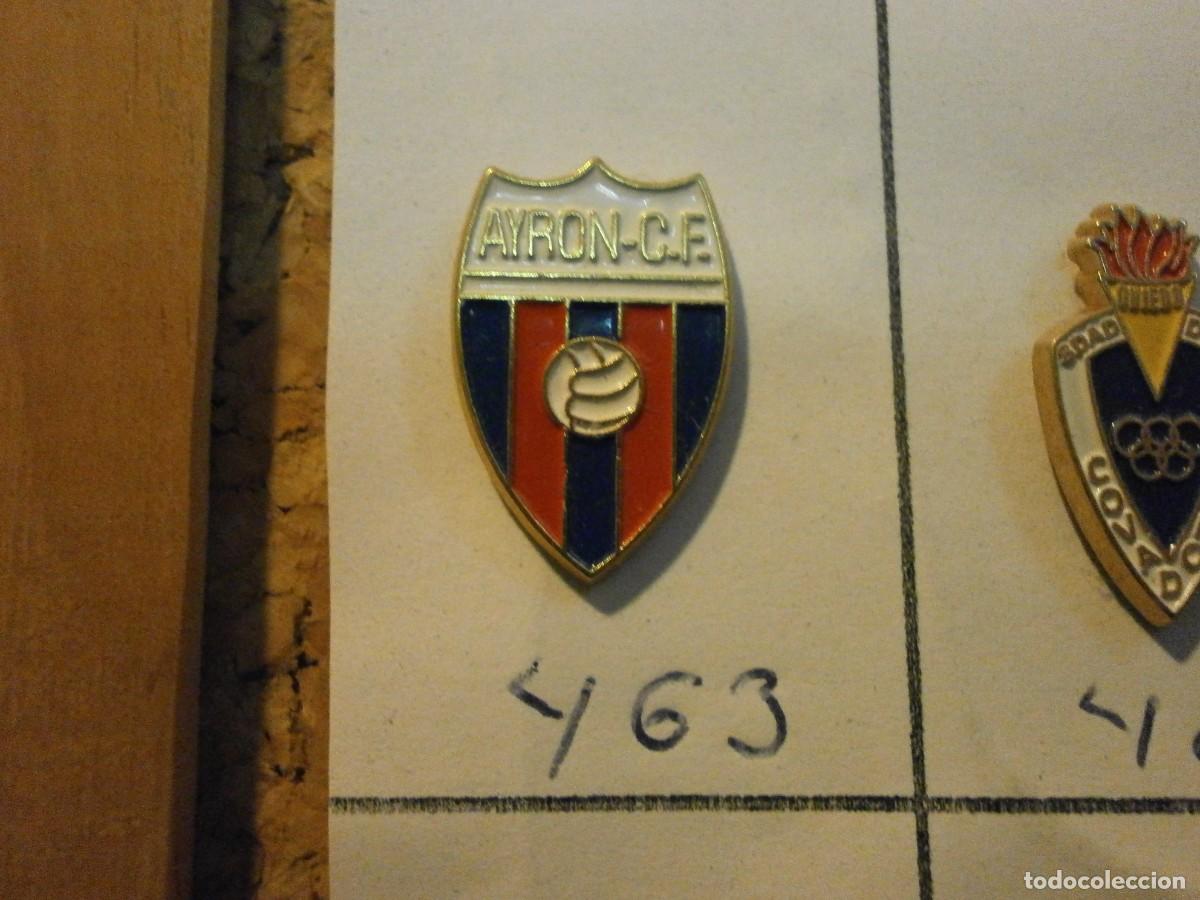 Collectionnisme sportif: pin equipo de futbol ayron 463