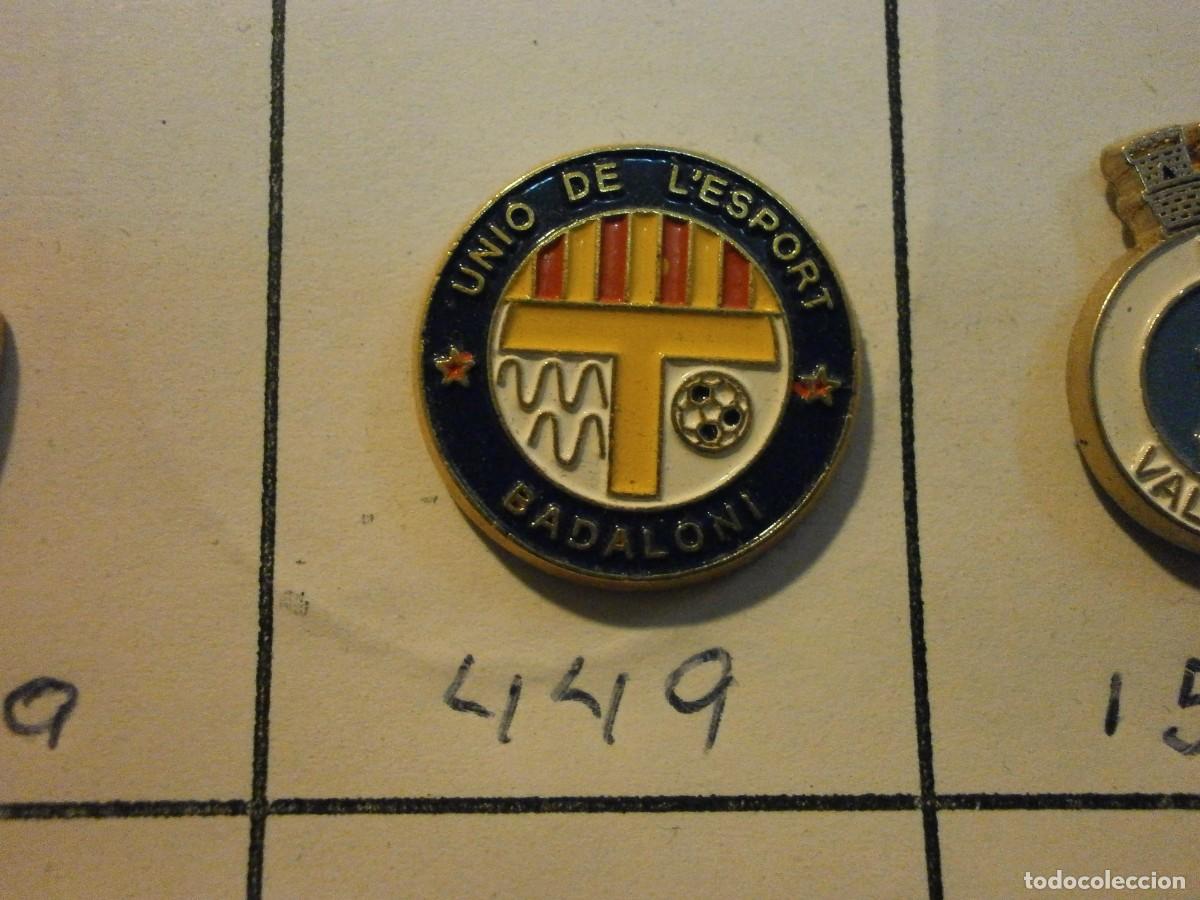Sammelleidenschaft Sport: pin equipo de futbol badaloni 449