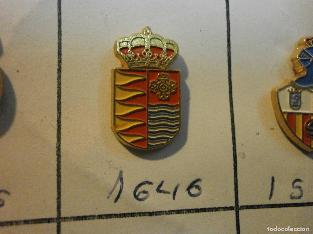 Sammelleidenschaft Sport: pin equipo de futbol 1646
