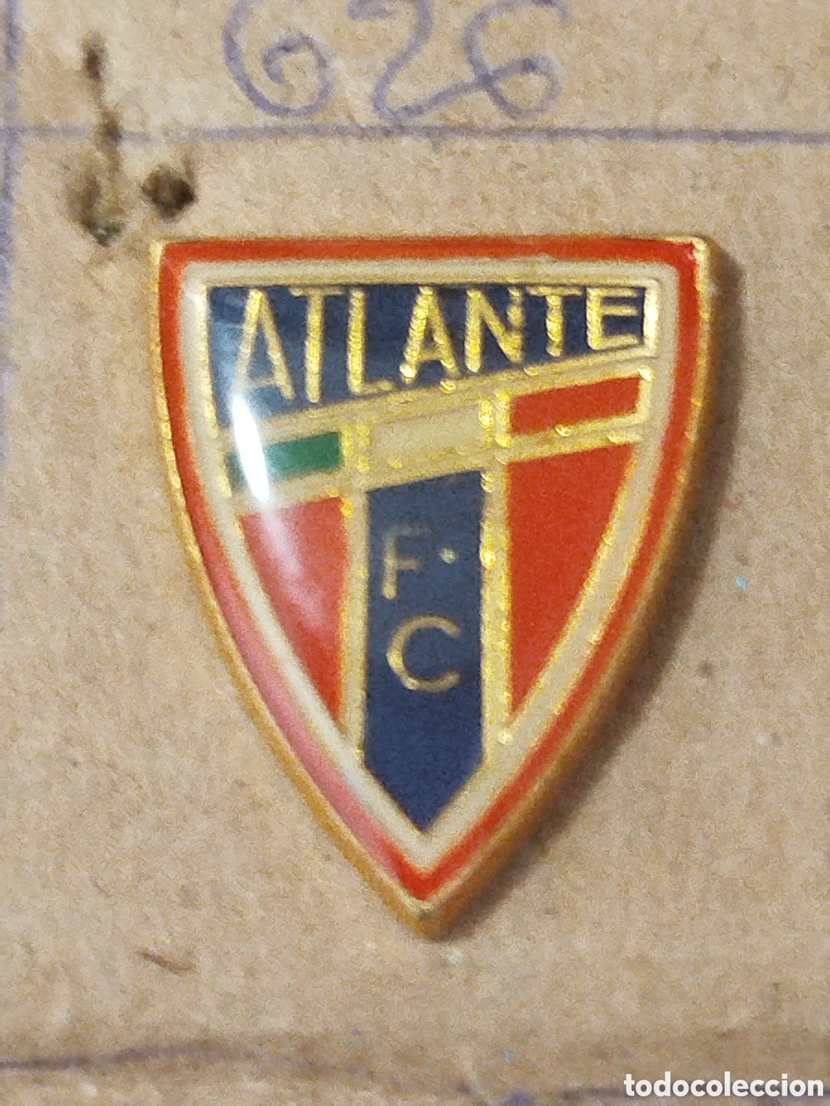 Coleccionismo deportivo: INSIGNIA DE FUTBOL.ATLANTE FC MEXICO