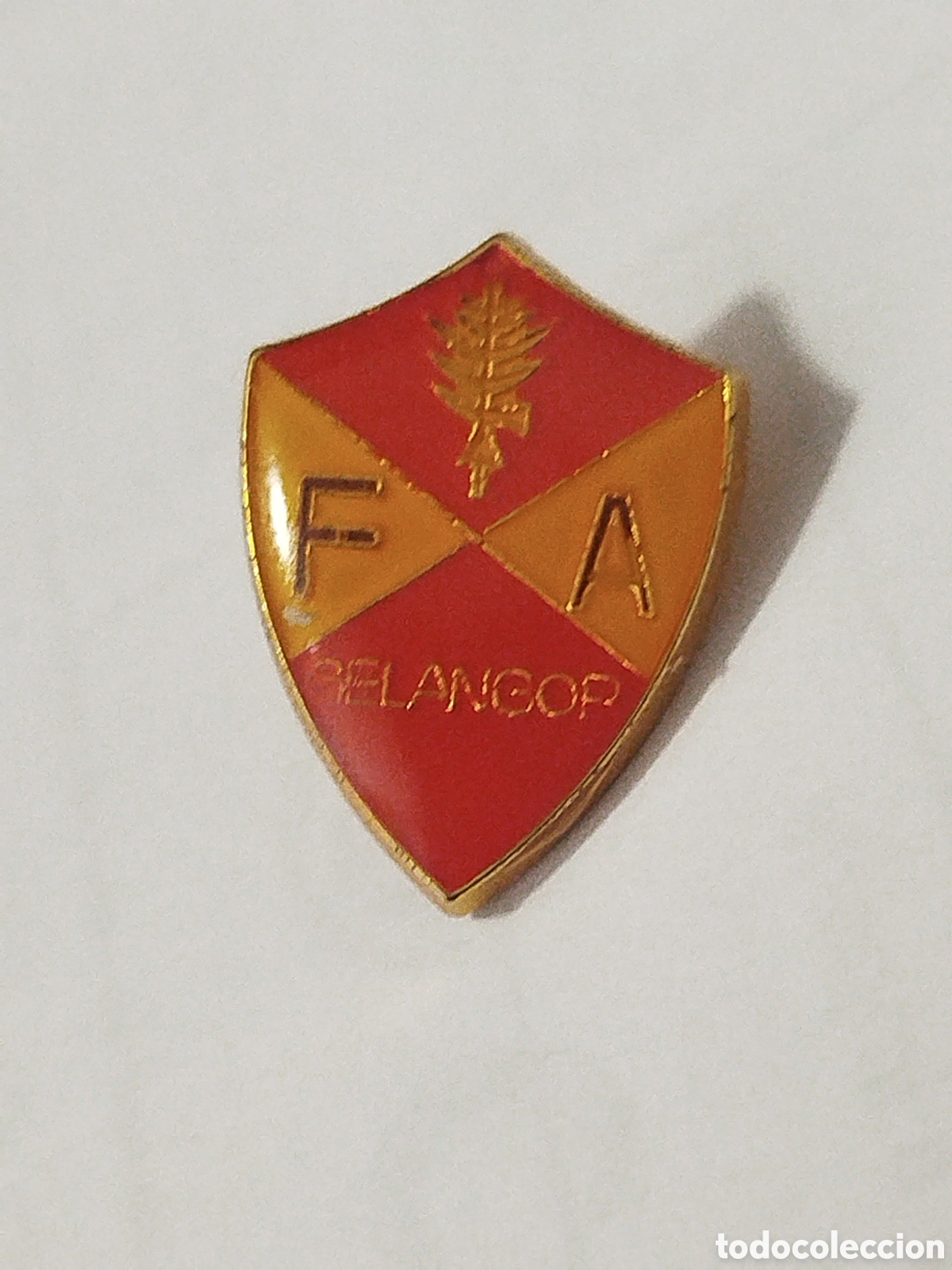 Coleccionismo deportivo: INSIGNIA DE FUTBOL F.A.SELANGOR .MALASIA