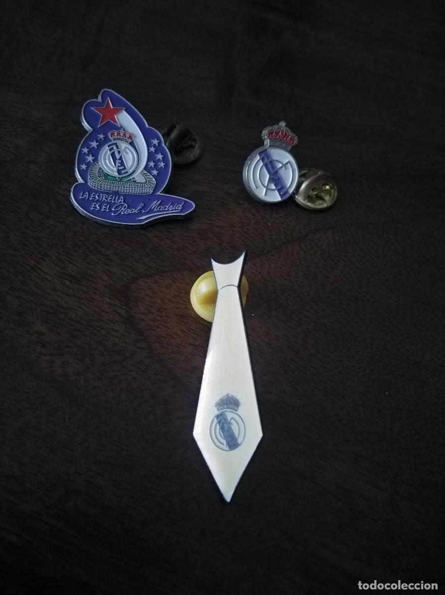 Coleccionismo deportivo: 3 pins del Real Madrid. - Foto 1