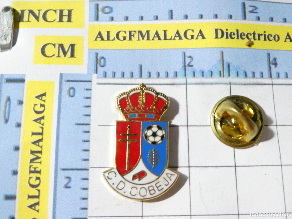 Collezionismo sportivo: PIN DE DEPORTES. F&Uacute;TBOL. CLUB DEPORTIVO CD COBEJA TOLEDO. ESCUDO EQUIPO