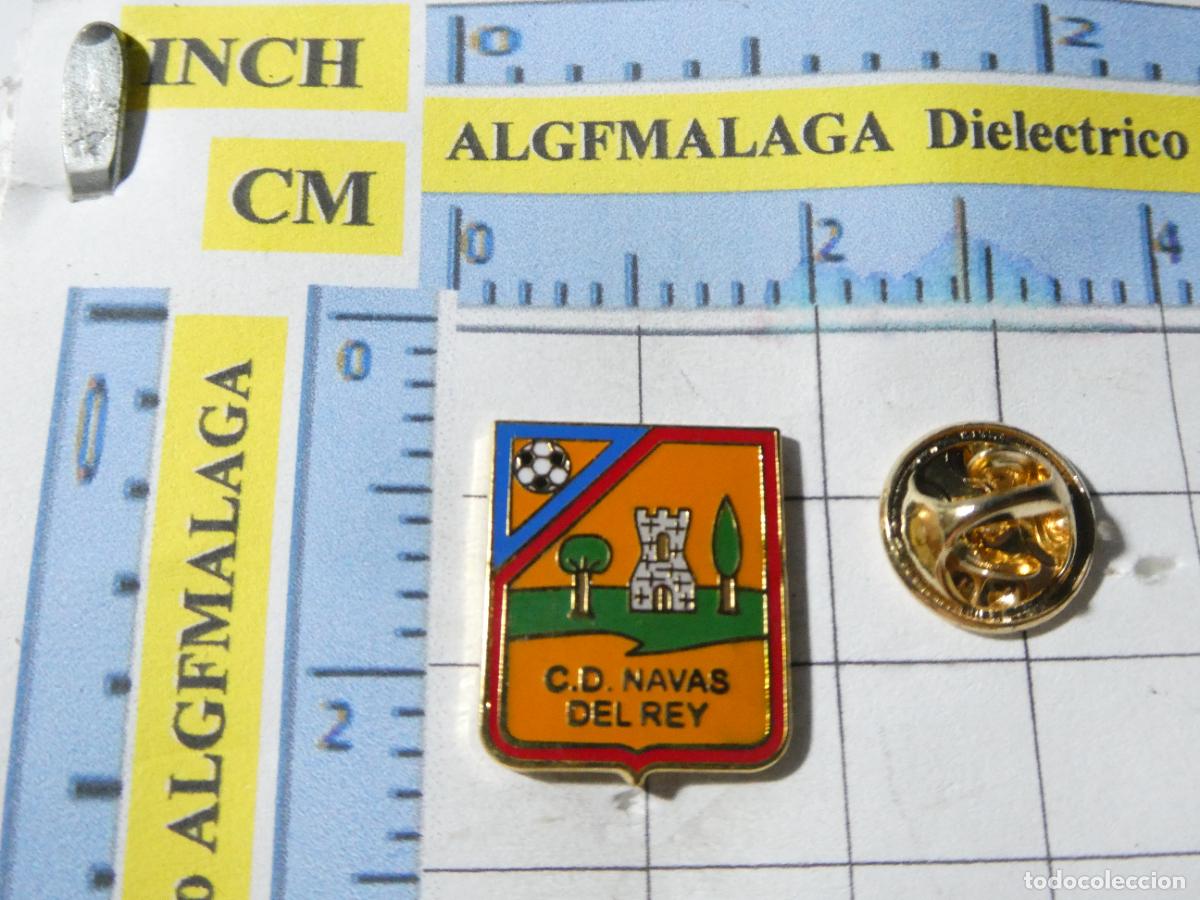 Collezionismo sportivo: PIN DE DEPORTES. F&Uacute;TBOL. CD NAVAS DEL REY, MADRID. ESCUDO EQUIPO