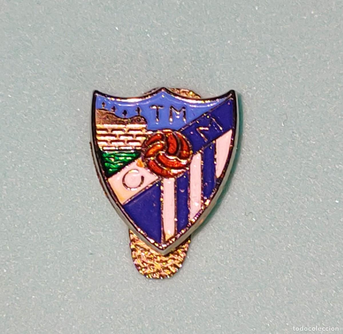 Collezionismo sportivo: ANTIGUA INSIGNIA SOLAPA / PIN DE OJAL EQUIPO F&Uacute;TBOL CLUB M&Aacute;LAGA - A&Ntilde;OS 60 / 70 -