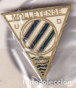 Collezionismo sportivo: ANTIGUA INSIGNIA IMPERDIBLE CLUB DE FUTBOL MOLLETENSE (FOOTBALL) BARCELONA