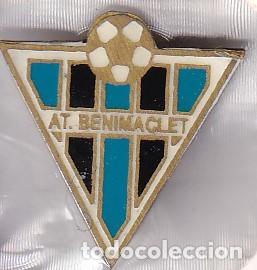 Collectionnisme sportif: ANTIGUA INSIGNIA IMPERDIBLE CLUB DE FUTBOL BENIMACLET (FOOTBALL) VALENCIA