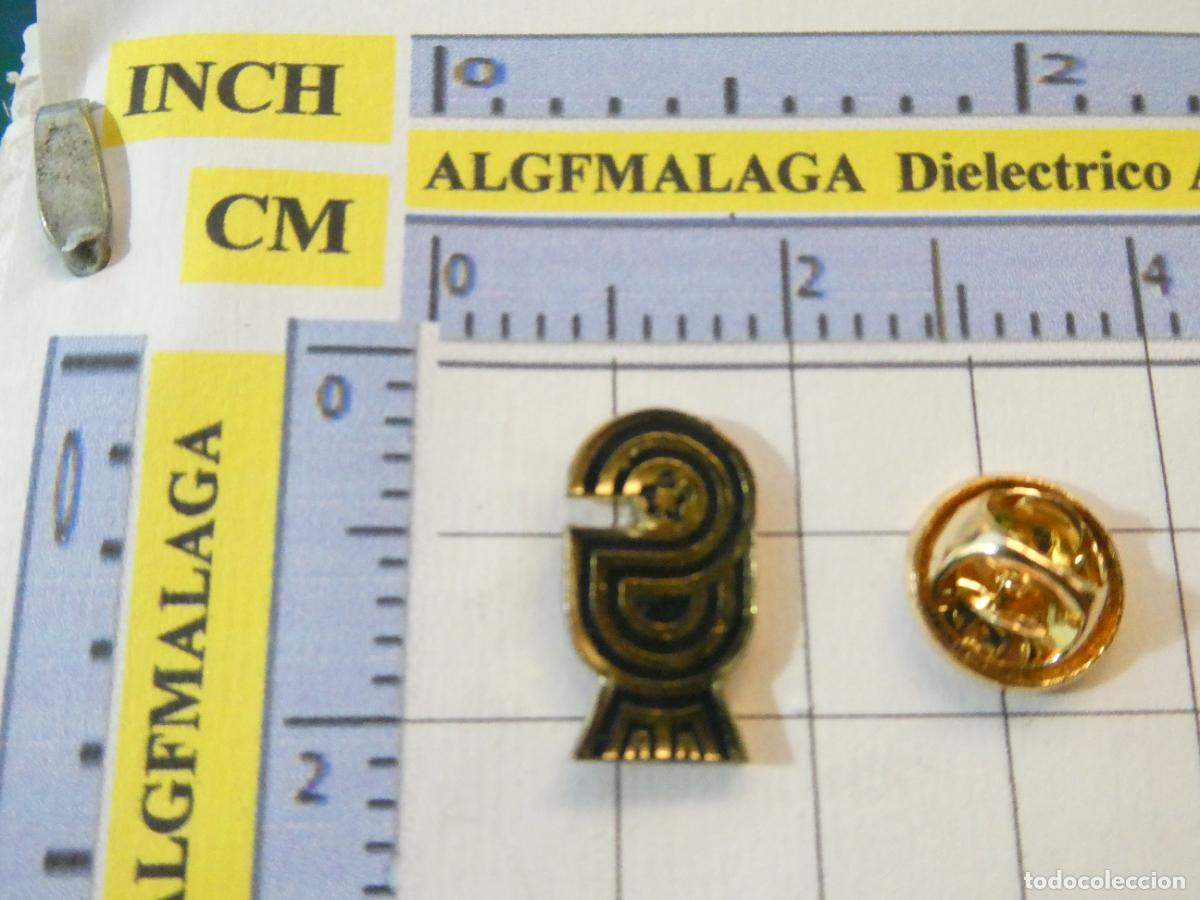 Sammelleidenschaft Sport: PIN DE DEPORTES. F&Uacute;TBOL. STAHL BRANDENBURG FC ALEMANIA. ESCUDO EQUIPO.