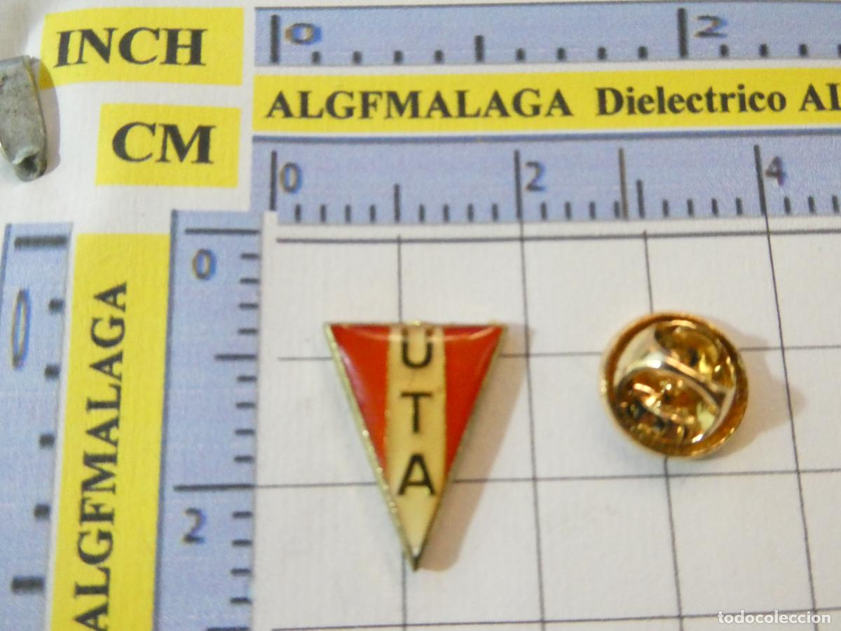 Collectionnisme sportif: PIN DE DEPORTES. F&Uacute;TBOL. UTA ARAD ROMANIA RUMANIA. ESCUDO EQUIPO.