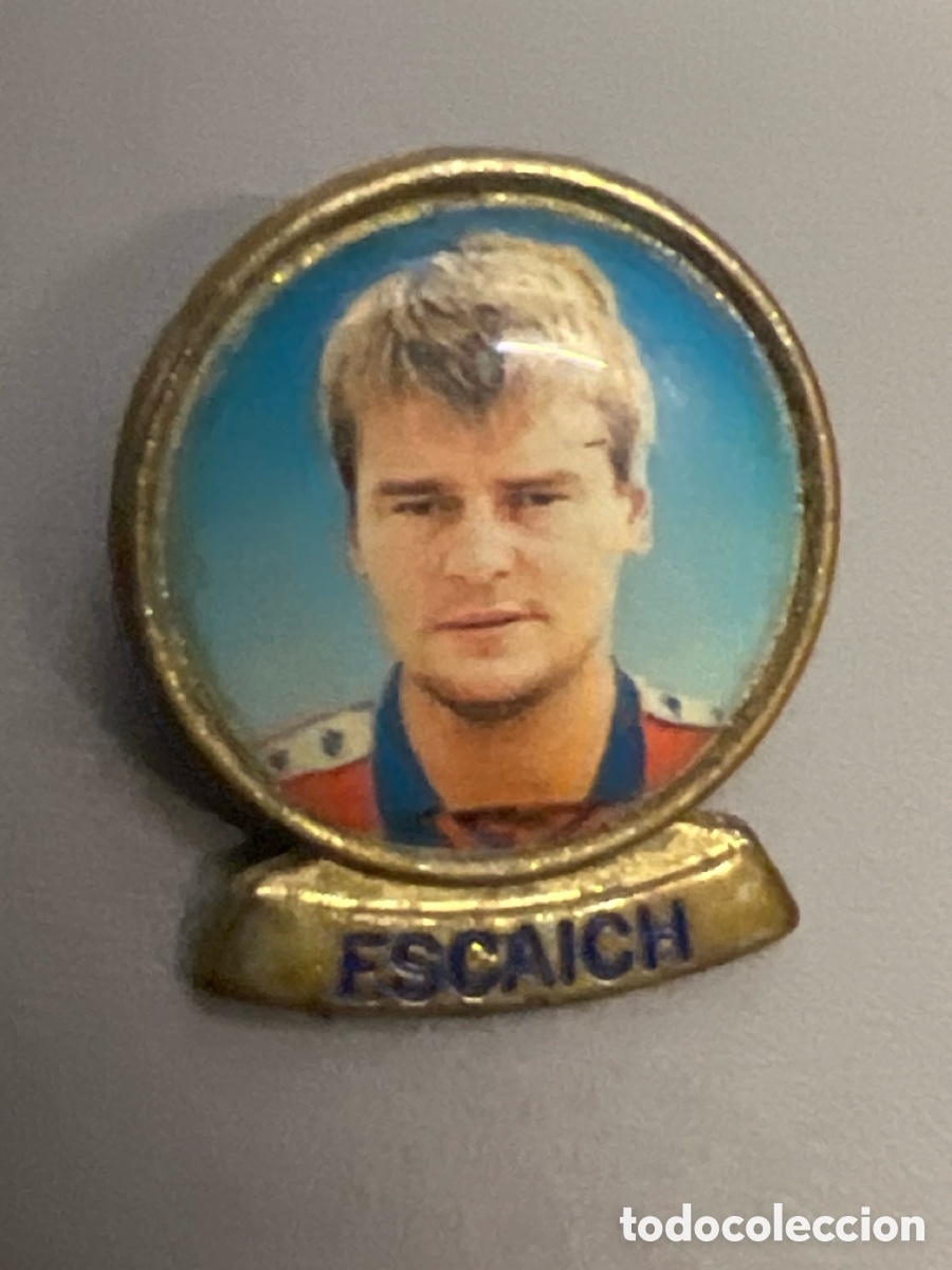Coleccionismo deportivo: T4/X29/77. PIN - ESCAICH - F. C. BARCELONA