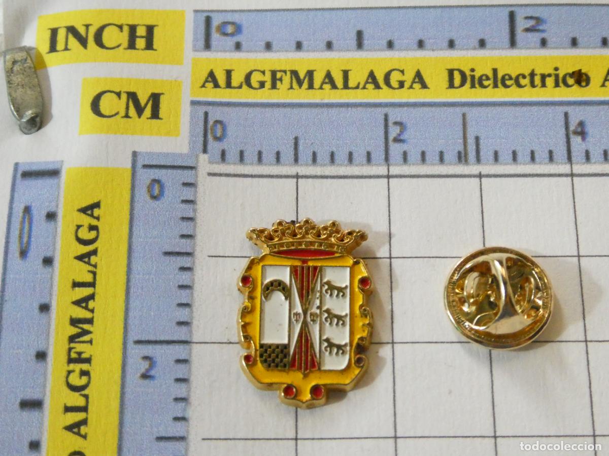 Sammelleidenschaft Sport: PIN DE DEPORTES. F&Uacute;TBOL. CF FIGUERUELAS ZARAGOZA. ESCUDO EQUIPO