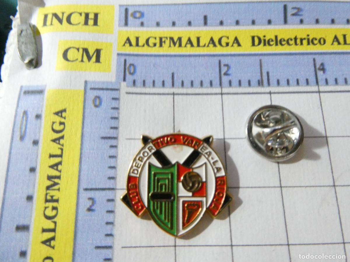 Collezionismo sportivo: PIN DE DEPORTES. F&Uacute;TBOL. CD VAREA LA RIOJA. ESCUDO EQUIPO