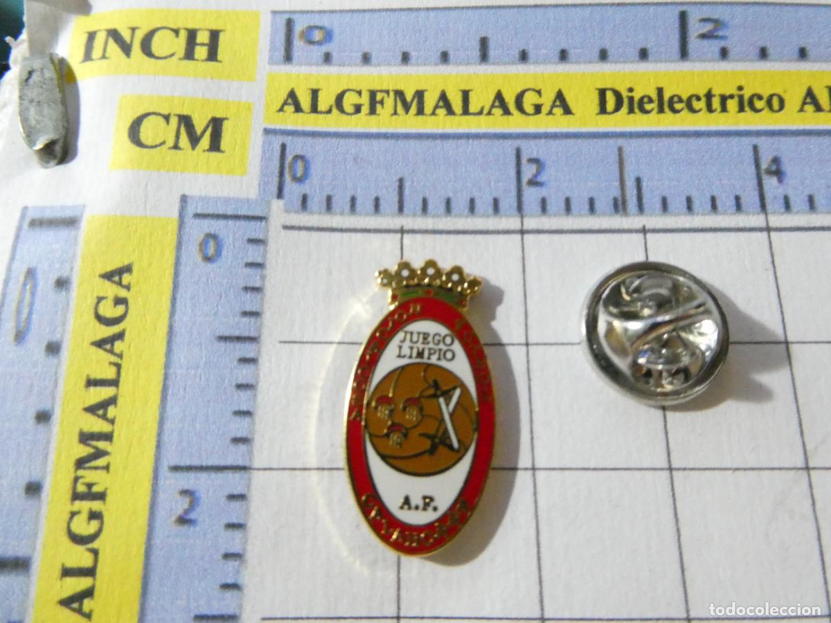 Collezionismo sportivo: PIN DE DEPORTES. F&Uacute;TBOL. ASOCIACI&Oacute;N CALAHORRA JUEGO LIMPIO LA RIOJA. ESCUDO EQUIPO