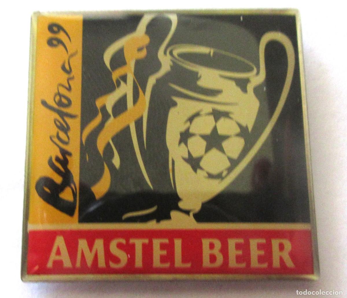 Colecionismo desportivo: Pin's del F.C.Barcelona copa de Wembli 1.999