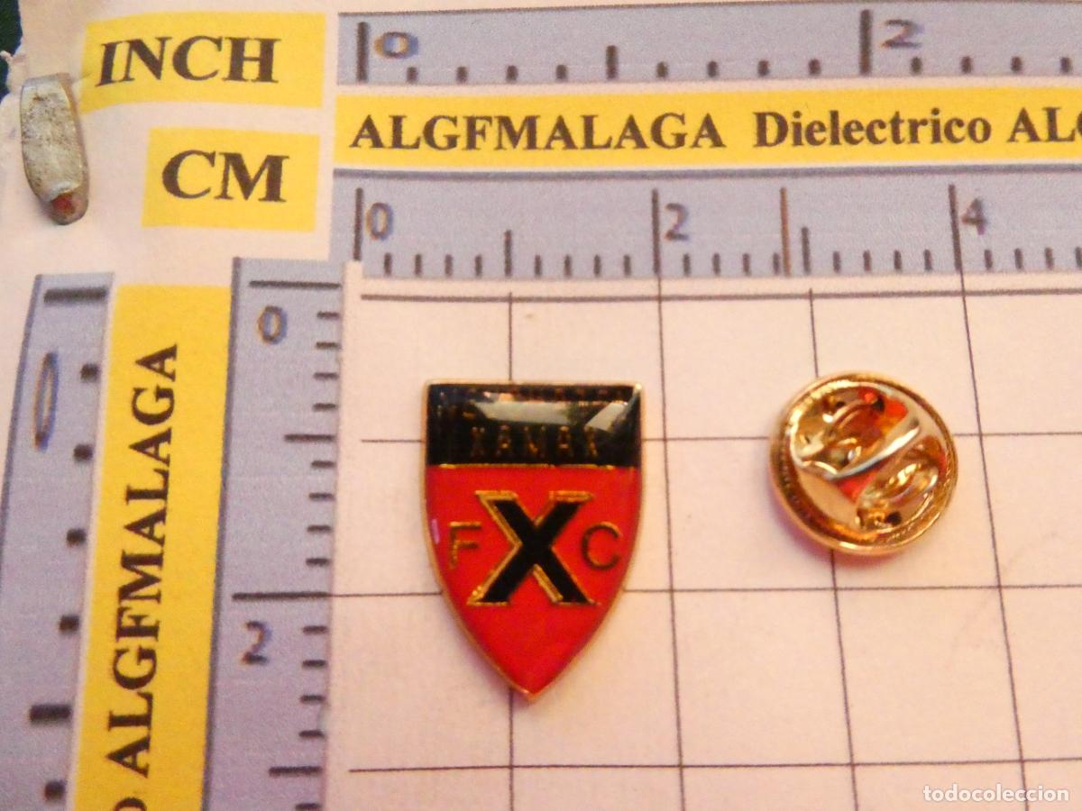 Collezionismo sportivo: PIN DE DEPORTES. F&Uacute;TBOL. FC NEUCHATEL XAMAX SUIZA. ESCUDO EQUIPO