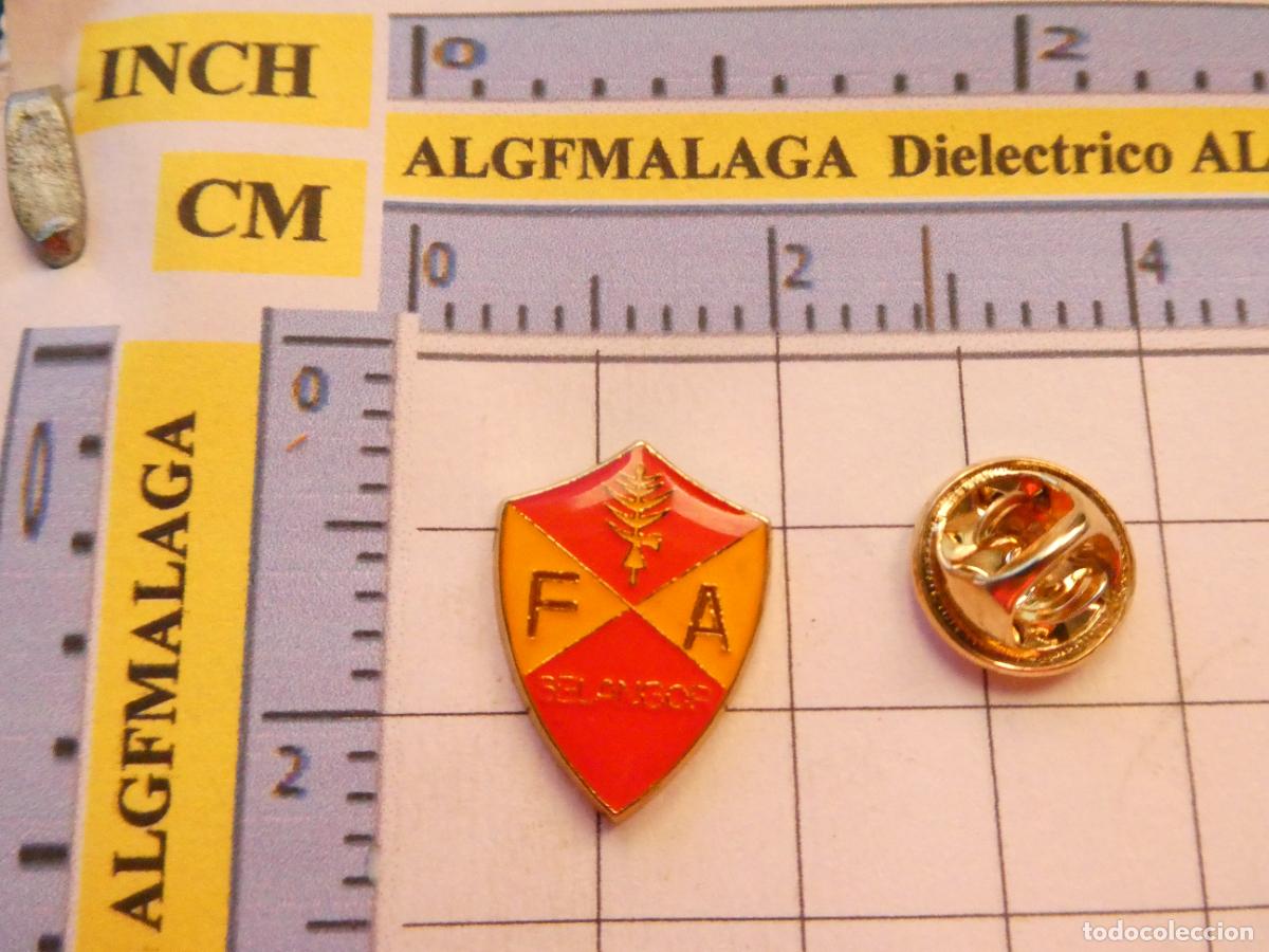 Collezionismo sportivo: PIN DE DEPORTES. F&Uacute;TBOL. FA SELANGOR MALASIA MALAYSIA. ESCUDO EQUIPO