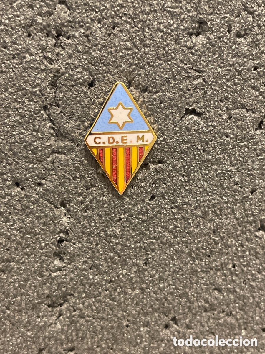 Sammelleidenschaft Sport: Pin C.D. ESTRELLA DE MAGORIA - Barcelona