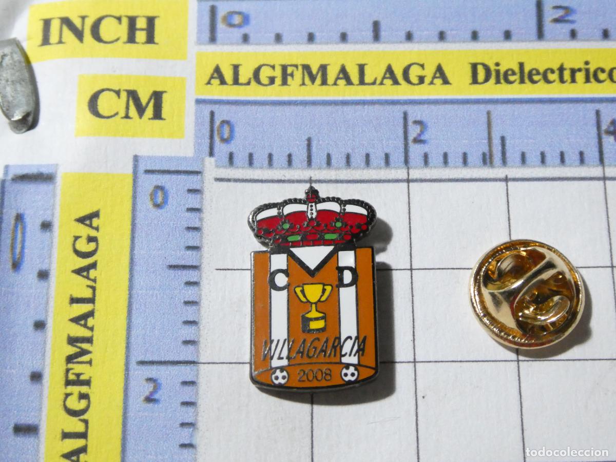 Sammelleidenschaft Sport: PIN DE DEPORTES. F&Uacute;TBOL. CD VILLAGARCIA DEL LLANO CUENCA 2008. ESCUDO EQUIPO