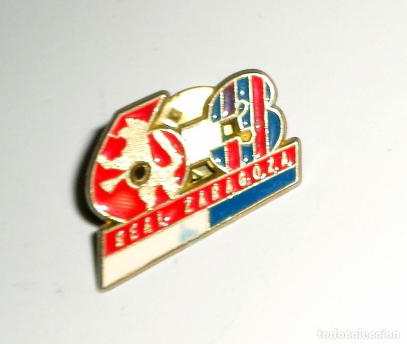 Sammelleidenschaft Sport: PIN F&Uacute;TBOL CONMEMORATIVO - REAL ZARAGOZA 6 FC BARCELONA 6-3. GOLEADA HIST&Oacute;RICA LIGA 93-94