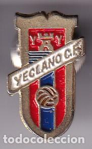 Coleccionismo deportivo: PIN DEL EQUIPO DE FUTBOL YECLANO (FOOTBALL)