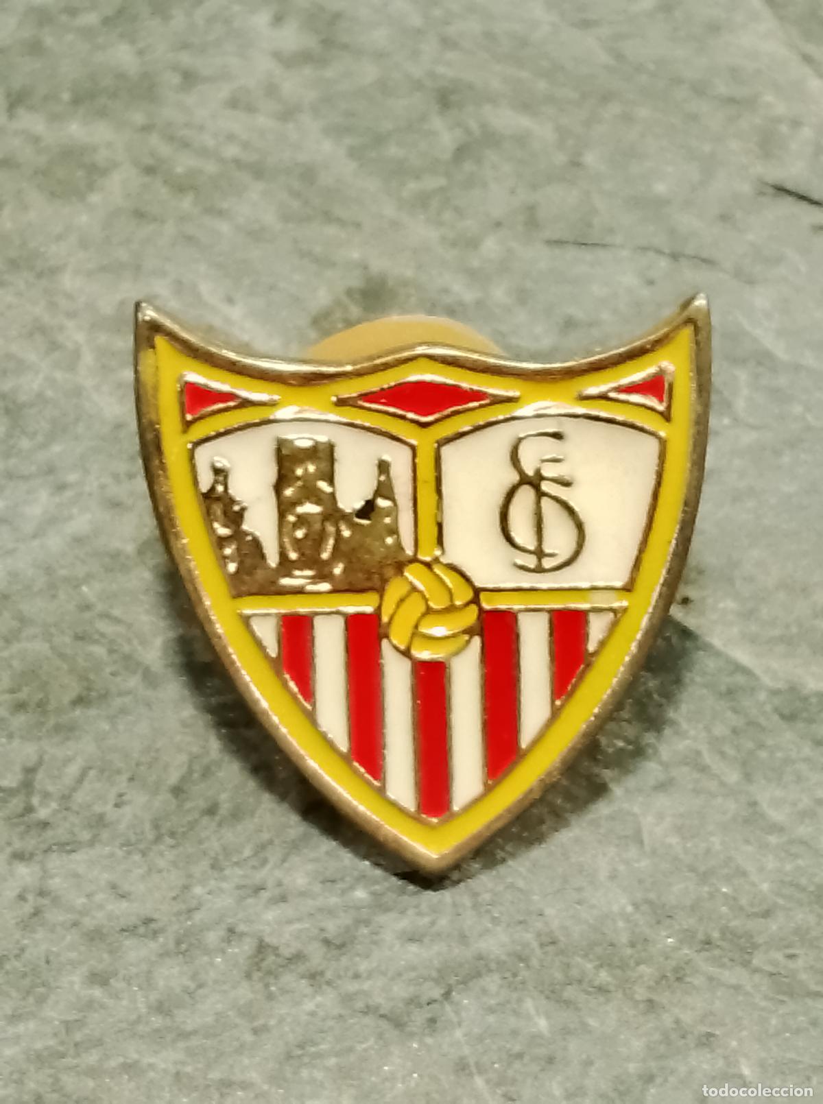 Collezionismo sportivo: Pin escudo equipo espa&ntilde;ol Sevilla club futbol