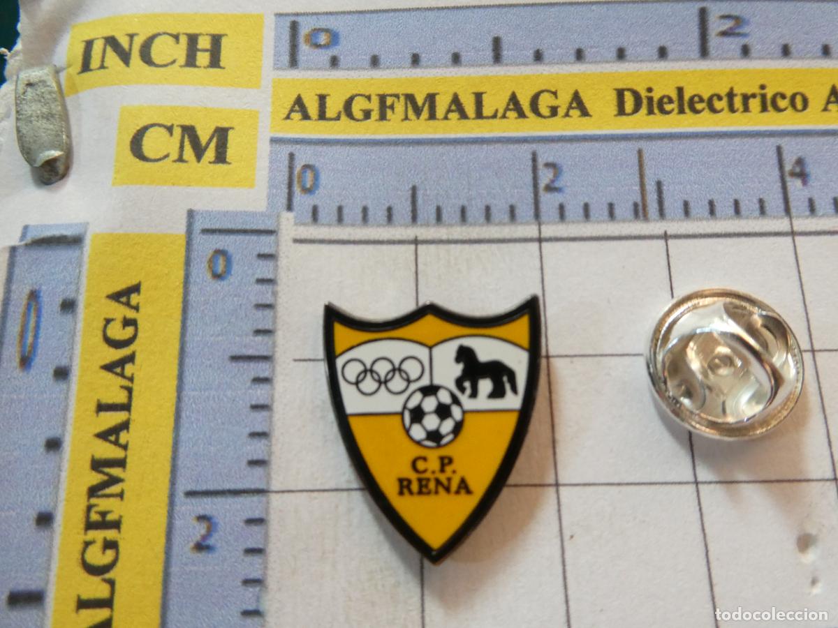 Collezionismo sportivo: PIN DE F&Uacute;TBOL. C.P. RENA BADAJOZ. ESCUDO EQUIPO