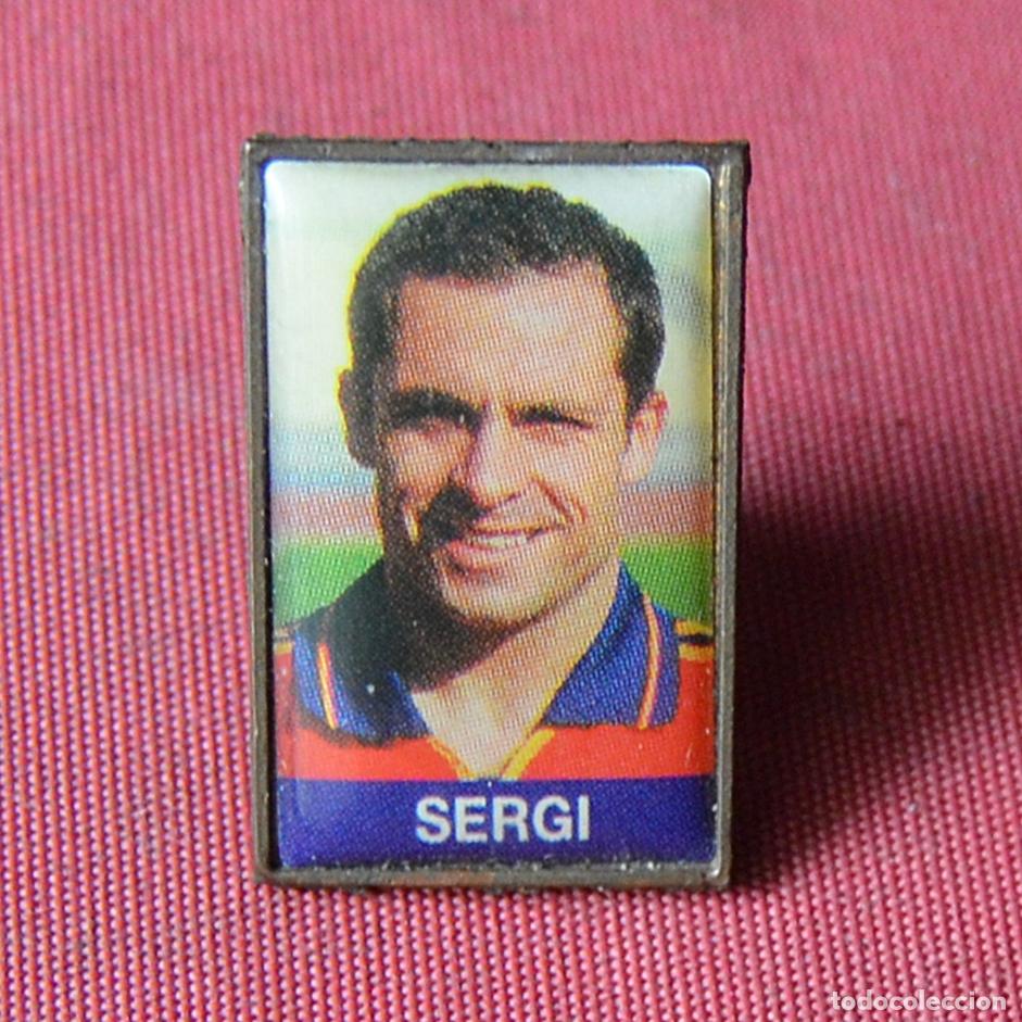 Sammelleidenschaft Sport: SERGI - PIN DE FUTBOL - SELECCION ESPA&Ntilde;OLA DE FUTBOL - EUROCOPA 2000 - MARCA