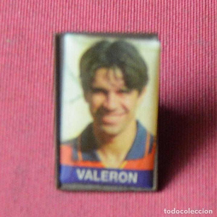 Sammelleidenschaft Sport: VALERON - PIN DE FUTBOL - SELECCION ESPA&Ntilde;OLA DE FUTBOL - EUROCOPA 2000 - MARCA