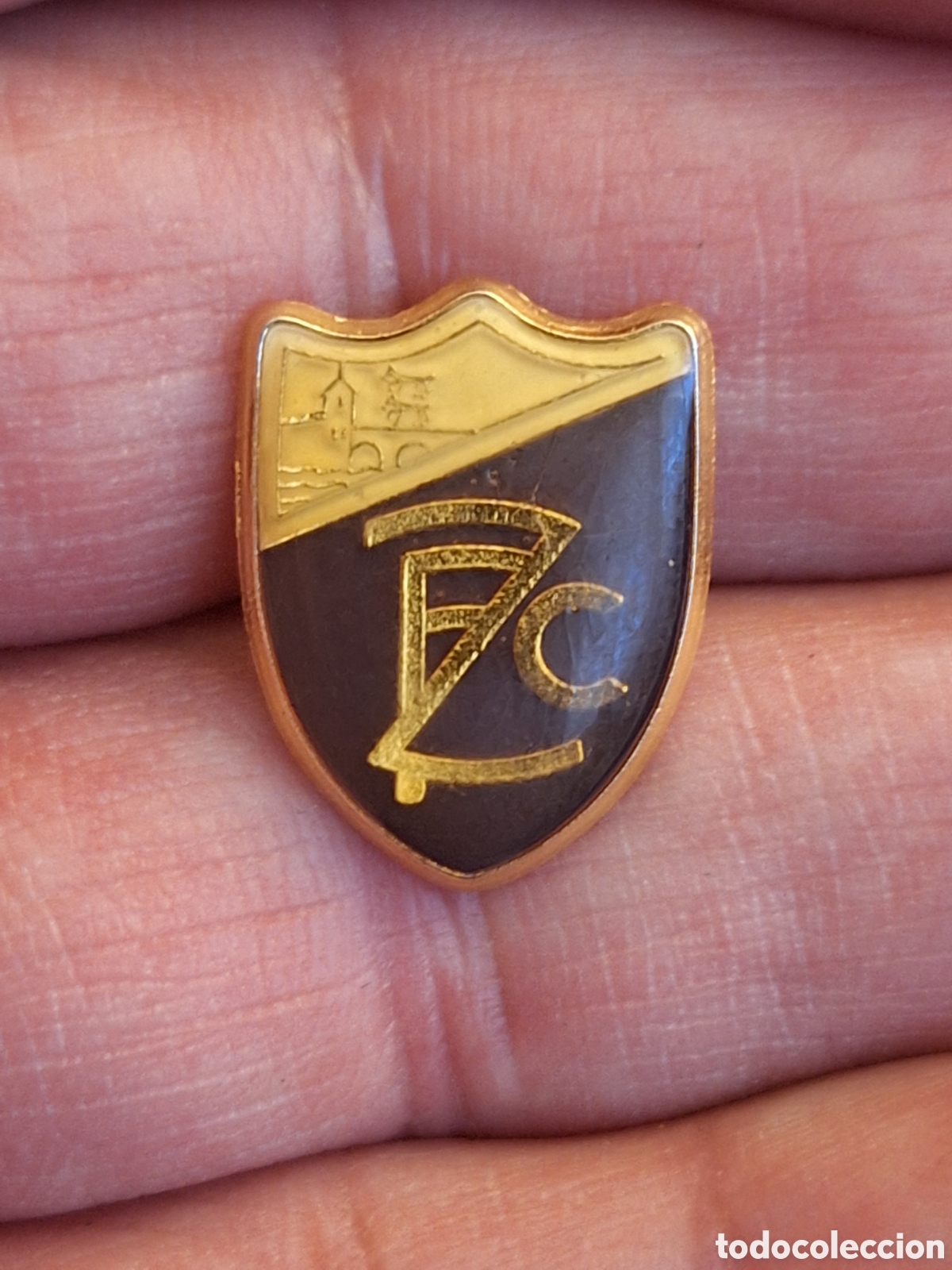 Sammelleidenschaft Sport: Pin f&uacute;tbol Vizcaya ZFC
