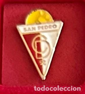 Collezionismo sportivo: Pin de Futbol del Club CD San Pedro Madrid