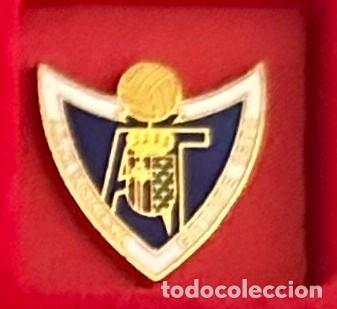 Collezionismo sportivo: Pin de Futbol del Club Ad Atletico Tarragona - Getafe Madrid