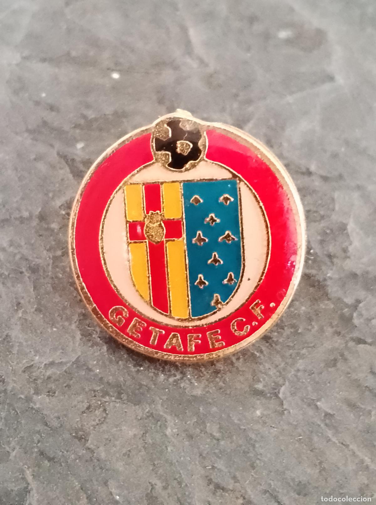 Collectionnisme sportif: Pin escudo equipo Getafe club futbol (insignia club espa&ntilde;ol federaci&oacute;n madrid