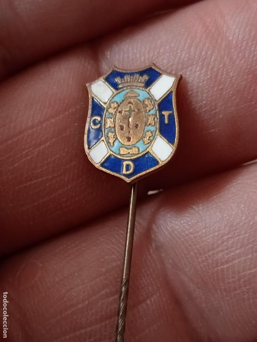 Collezionismo sportivo: INSIGNIA ANTIGUA ESMALTADA F&Uacute;TBOL CLUB DEPORTIVO TENERIFE , PINS ALFILER LARGO