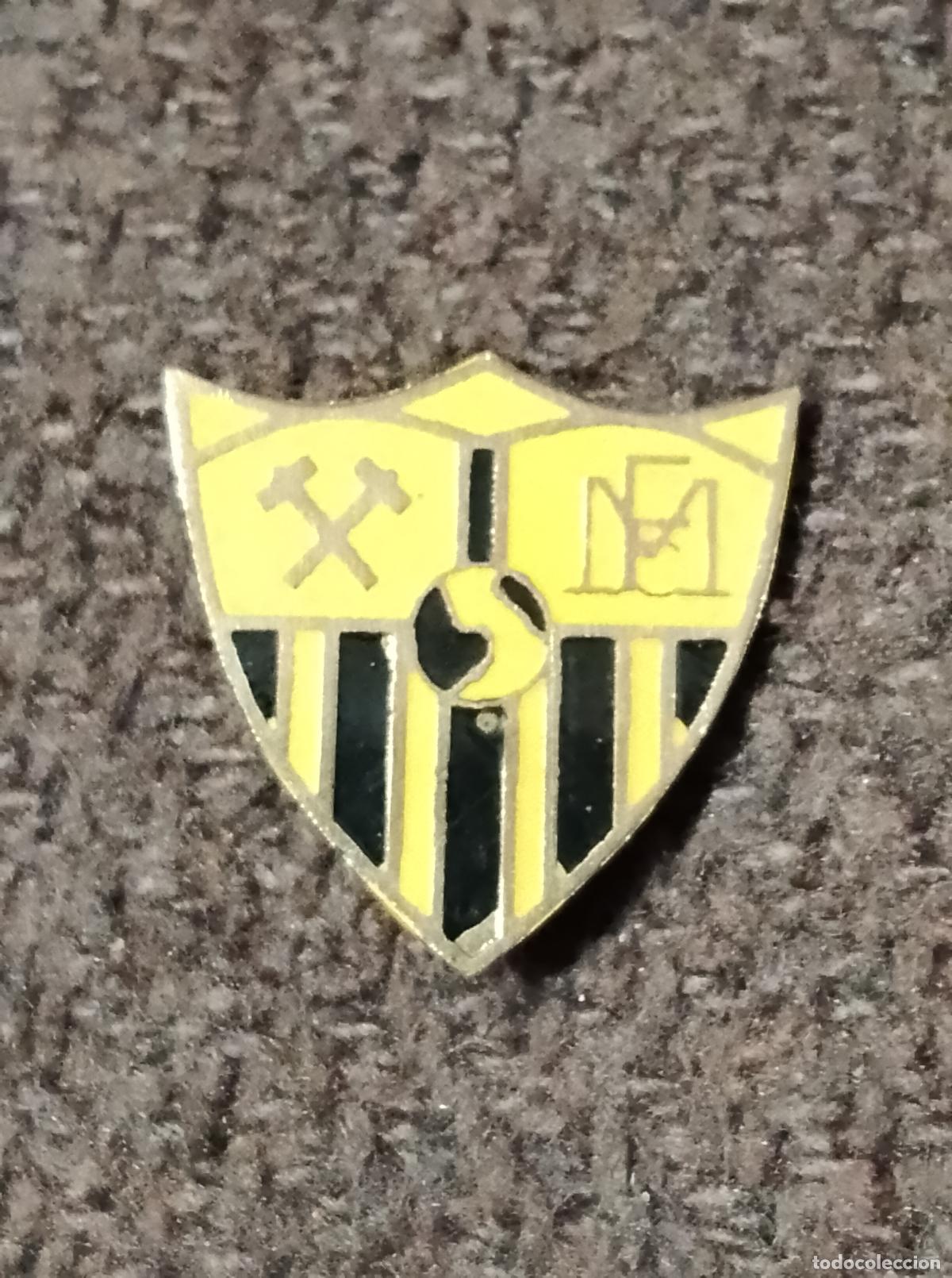 Collezionismo sportivo: Pin escudo equipo club futbol minas (insignia imperdible esmaltada federaci&oacute;n andalucia