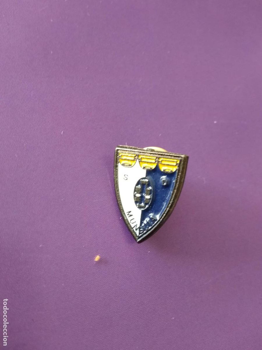 Collezionismo sportivo: PIN DE FUTBOL ESCUDO MUNGUIA VIZCAYA