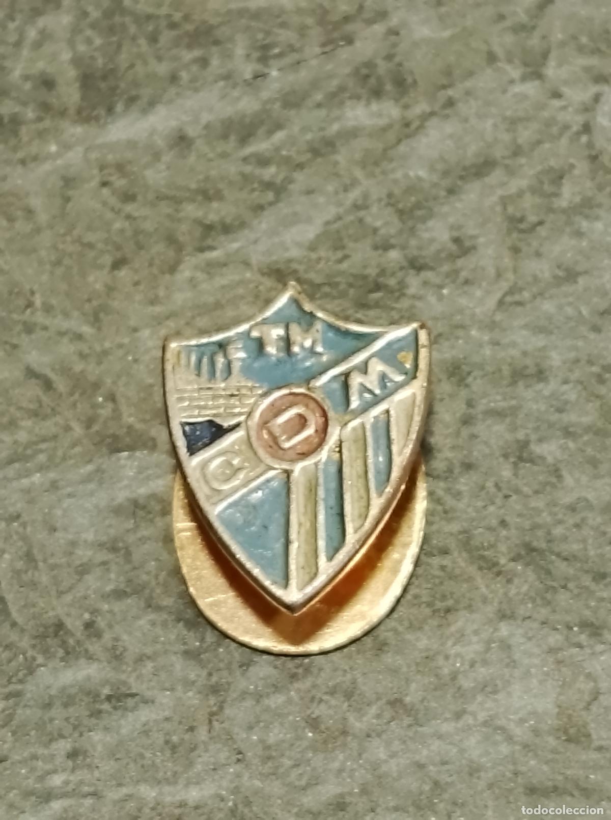 Collectionnisme sportif: Pin antiguo escudo equipo futbol club deportivo malaga tm insignia ojal Espa&ntilde;a federaci&oacute;n andaluza