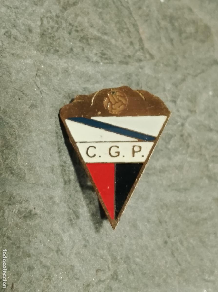 Collectionnisme sportif: Pin escudo equipo futbol club gran pe&ntilde;a insignia imperdible esmaltada club Vigo federaci&oacute;n gallega