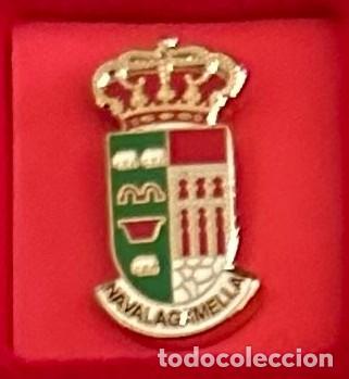 Collectionnisme sportif: Pin de Futbol del Club CD Navagamanell Madrid