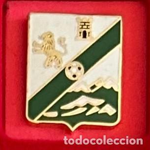 Sammelleidenschaft Sport: Pin de Futbol del Club Atletico Leones de Castilla - Guadarrama Madrid