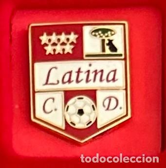 Sammelleidenschaft Sport: Pin de Futbol del Club CD La latina Madrid